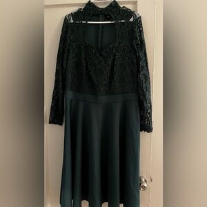 HOLIDAY DRESS - Plus size 14/16 Ashley Stewart